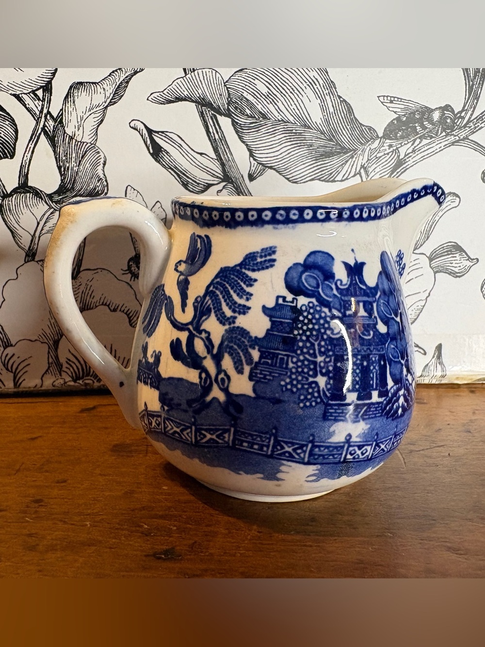 Societe Ceramique Willow Blue & White Ceramic Creamer 10 oz Glossy Holland